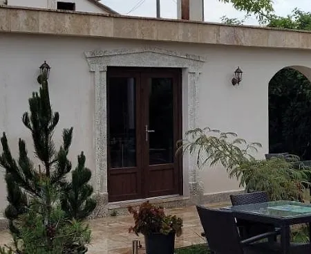 Caviar Πανσιόν