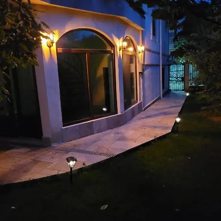 Caviar Πανσιόν Σουλινάς