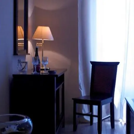 Caviar Πανσιόν