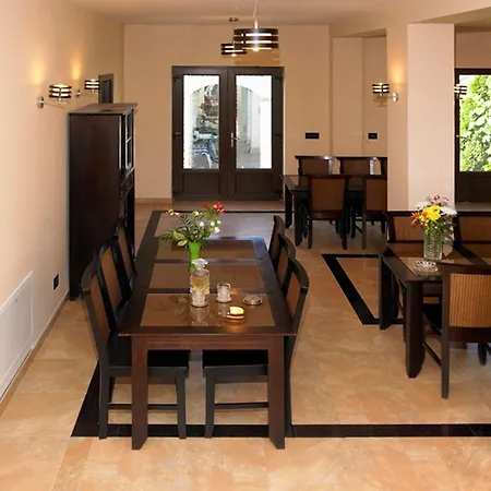 Πανσιόν Caviar Σουλινάς