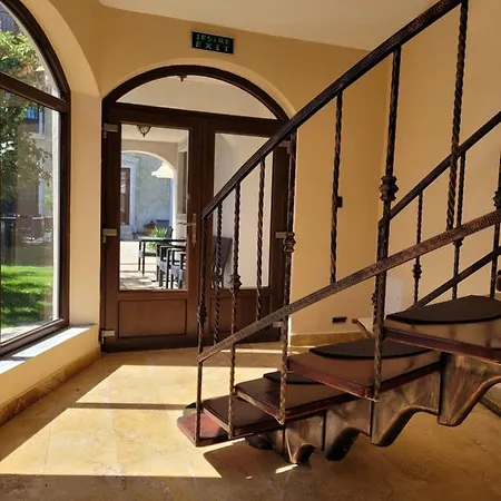 Caviar Guest house